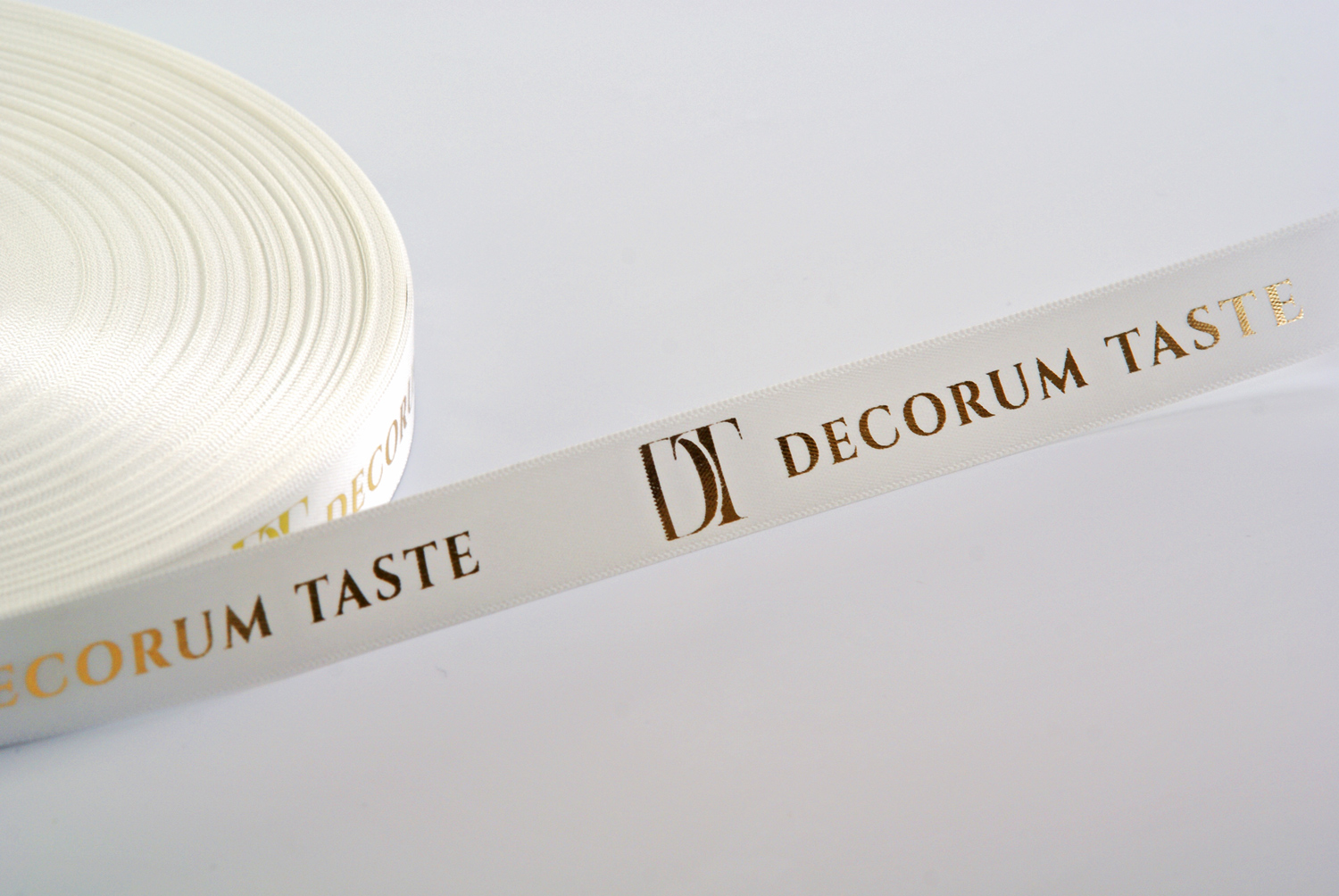 Decorum Taste Luxury Ribbon